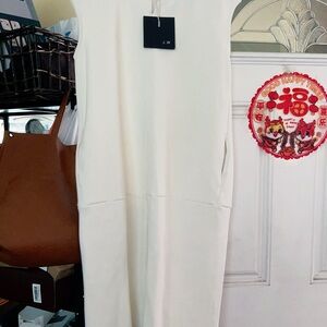 sleeveless long dress